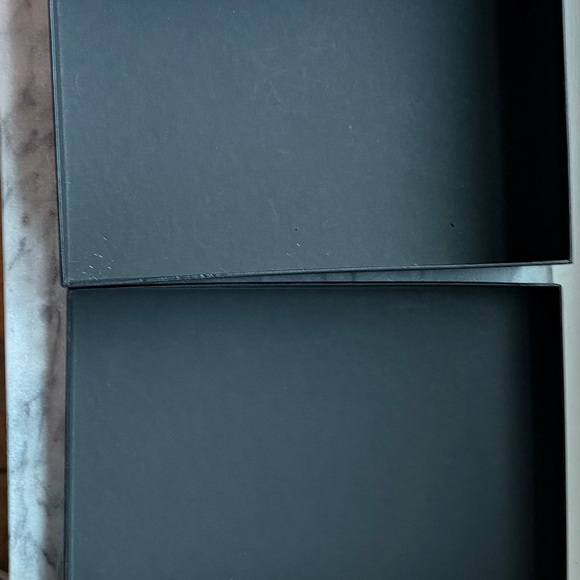 Saint Laurent box - Picture 2 of 3